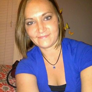 Meet your Posher, Joni